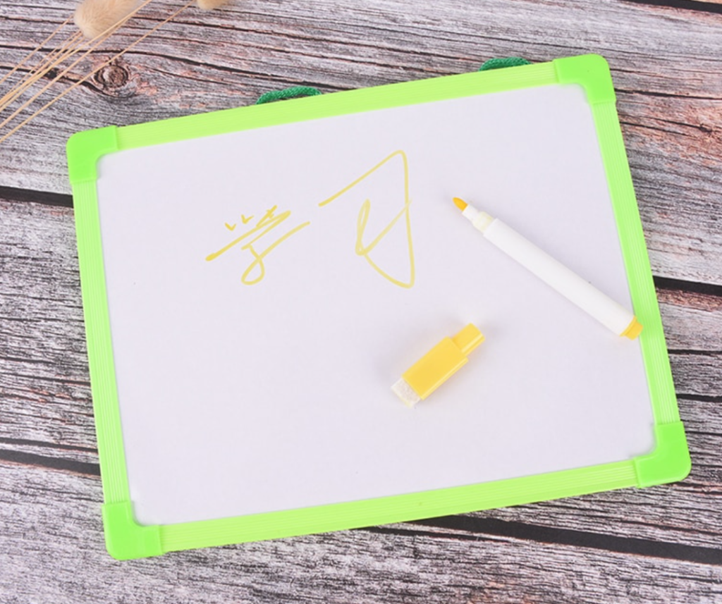 whiteboard kontorsmaterial konferens kontorstillbehör pärmar papper billigt